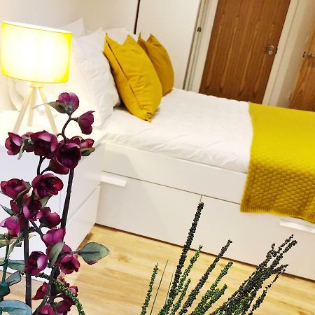 Ekhaya Three Apartment Manchester Ngoại thất bức ảnh