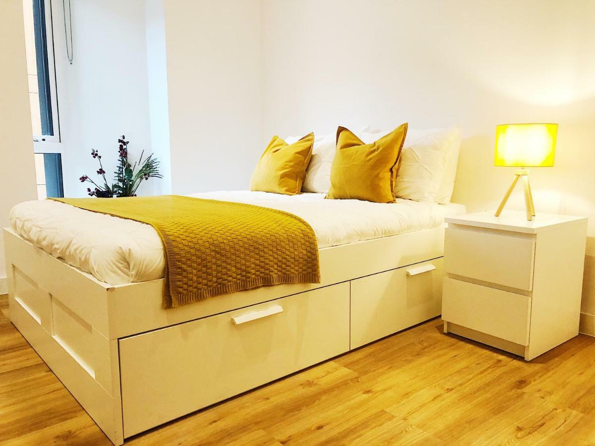 Ekhaya Three Apartment Manchester Ngoại thất bức ảnh