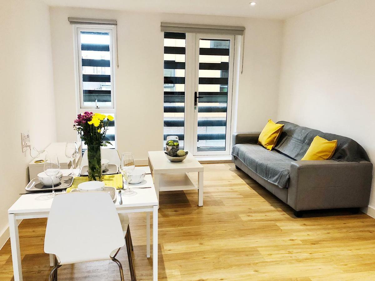 Ekhaya Three Apartment Manchester Ngoại thất bức ảnh