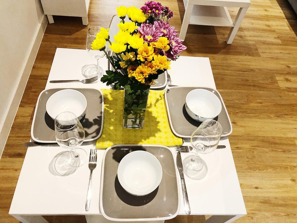 Ekhaya Three Apartment Manchester Ngoại thất bức ảnh