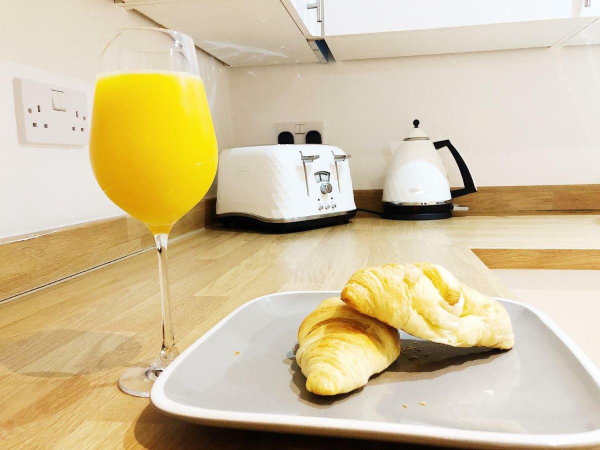 Ekhaya Three Apartment Manchester Ngoại thất bức ảnh