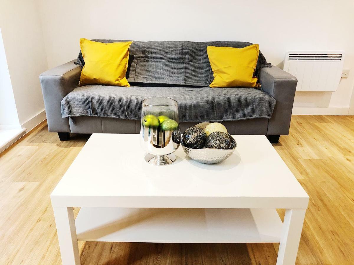 Ekhaya Three Apartment Manchester Ngoại thất bức ảnh
