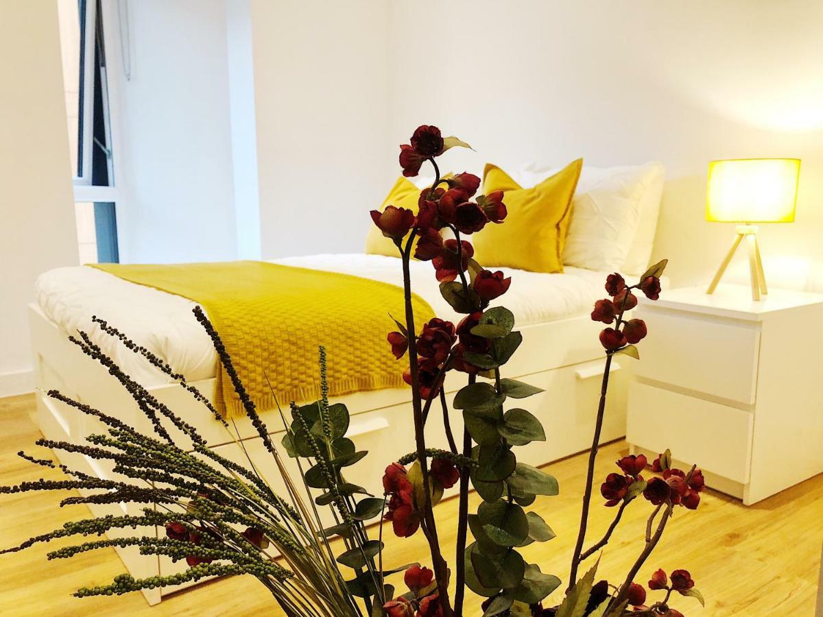 Ekhaya Three Apartment Manchester Ngoại thất bức ảnh