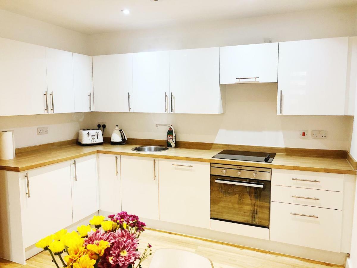 Ekhaya Three Apartment Manchester Ngoại thất bức ảnh