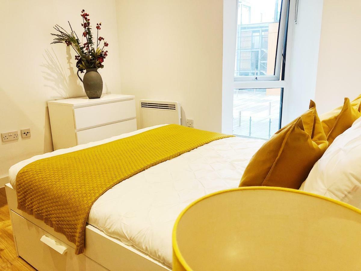 Ekhaya Three Apartment Manchester Ngoại thất bức ảnh